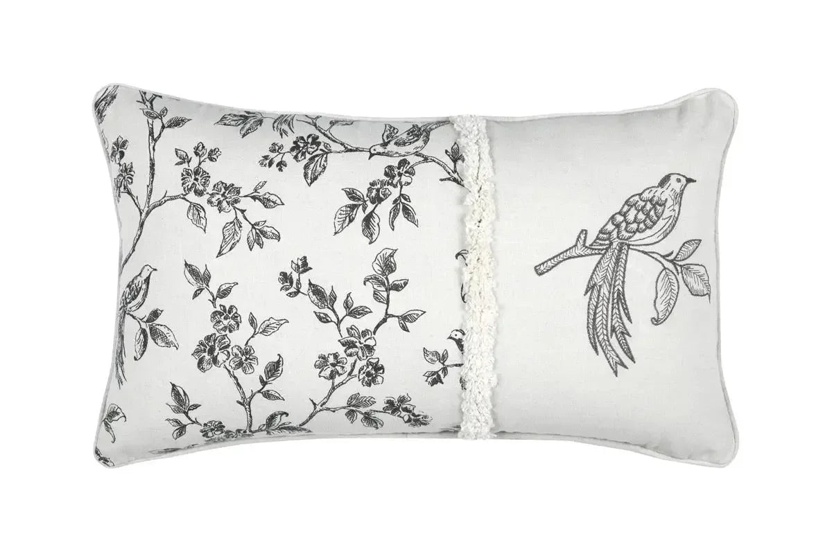 Coussin Clarine Écru 30x50 cm: Touche de Douceur et Élégance - Maison Étoffes & Co