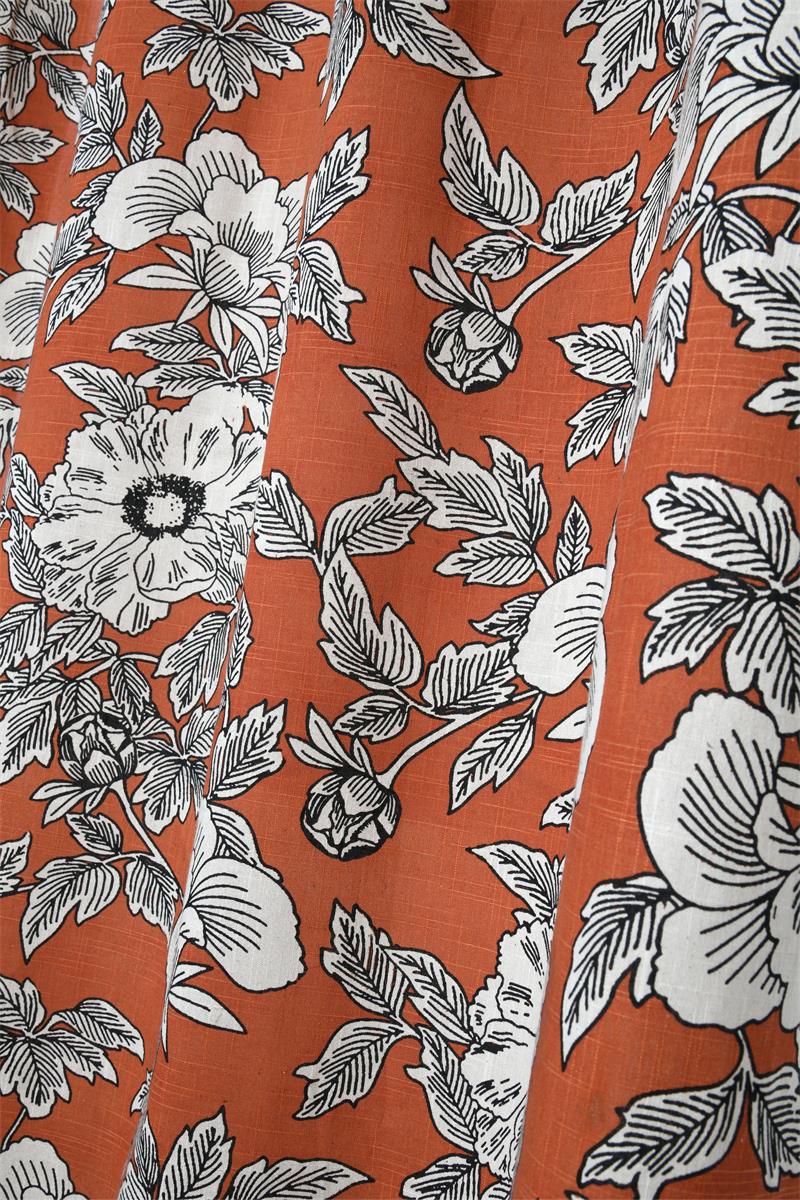 Rideau Galicia – Fond Orange Motif Fleuri Noir et Blanc 140x260 cm