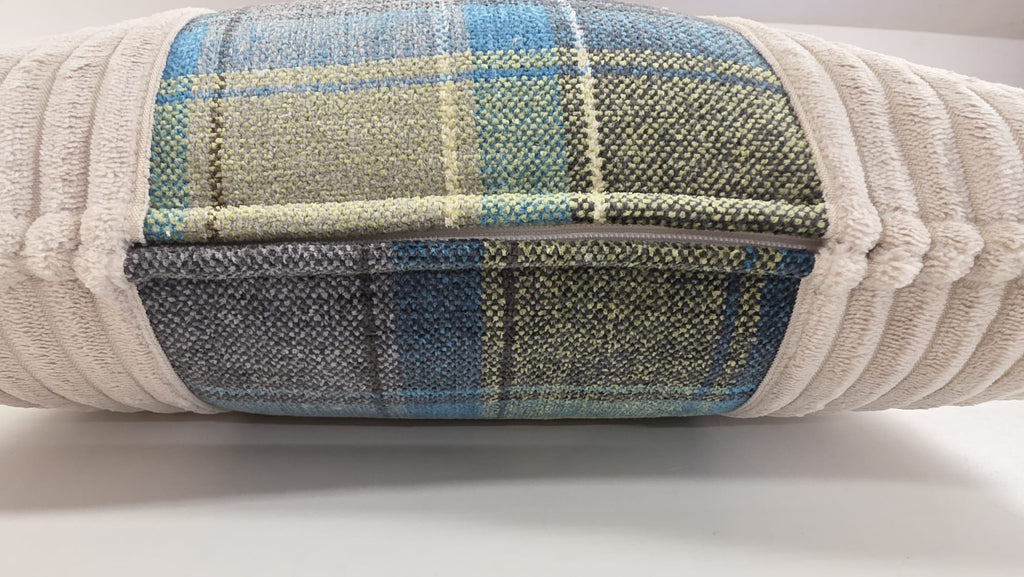 Coussin 40x40 cm "L'Écossais Chic" – Velours Côtelé et Tartan